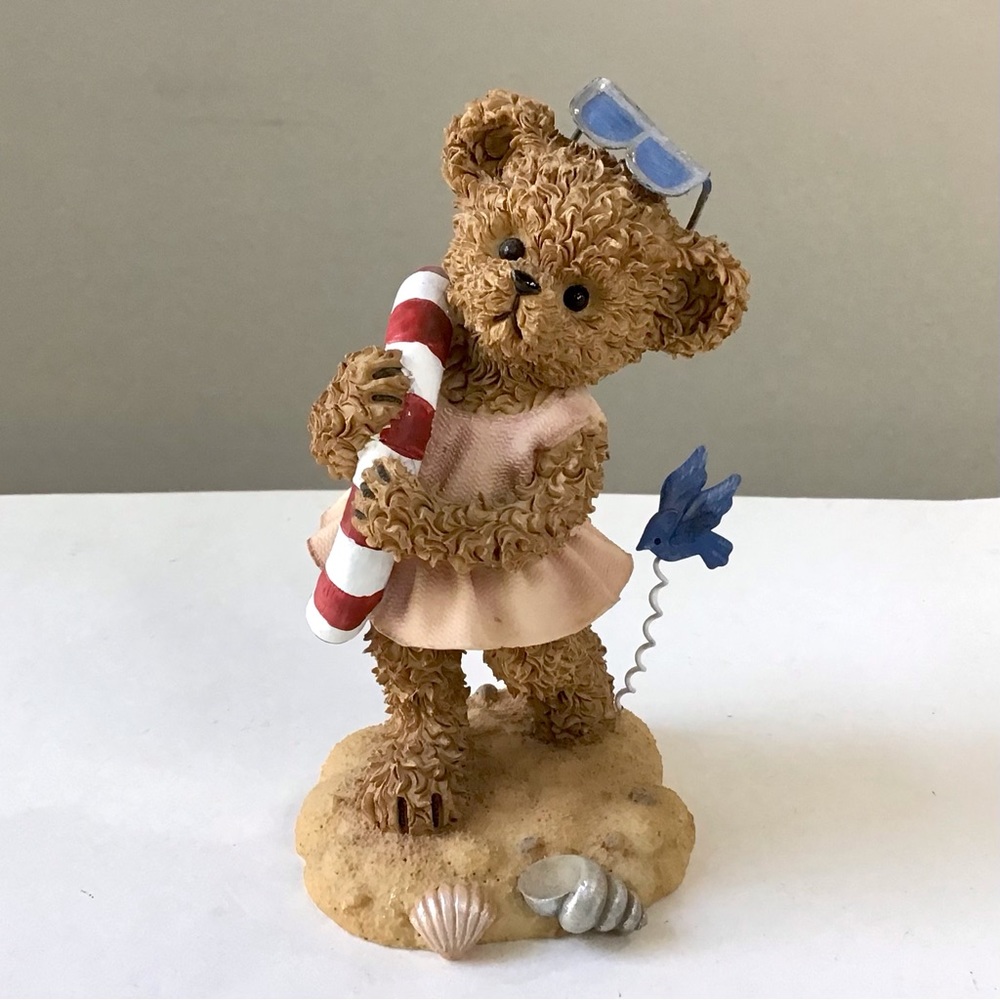 Vintage Home Interiors 2002 Kuddles Korner August Calendar Bear Figurine 4.5”